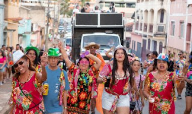Serginho Silva e banda carnavalesca levaram a folia ao  interior de Minas