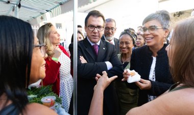 Contagem lança incubadora de produção durante visita do ministro do Trabalho e Emprego