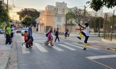 Prefeitura faz ações educativas no entorno de escolas na volta às aulas