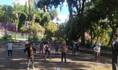 Parque Municipal Américo Renné Giannetti ganha nova turma de Lian Gong